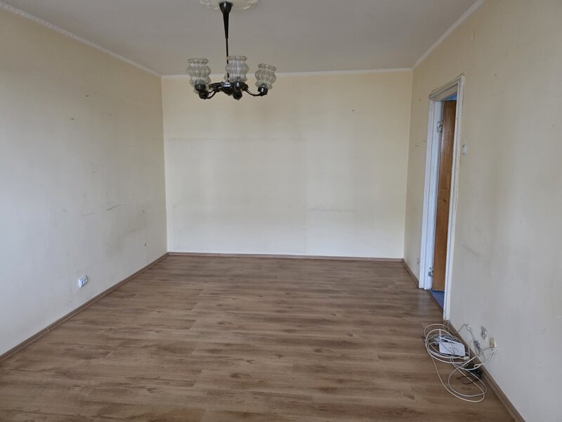 Jean Steriadi, 5 minute metrou 1 Decembrie 1918, bloc reabilitat