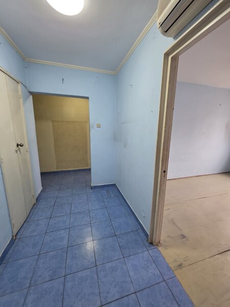 Jean Steriadi, 5 minute metrou 1 Decembrie 1918, bloc reabilitat