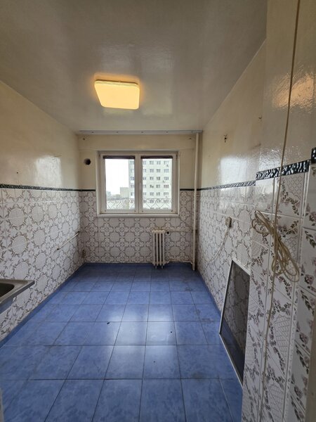 Jean Steriadi, 5 minute metrou 1 Decembrie 1918, bloc reabilitat