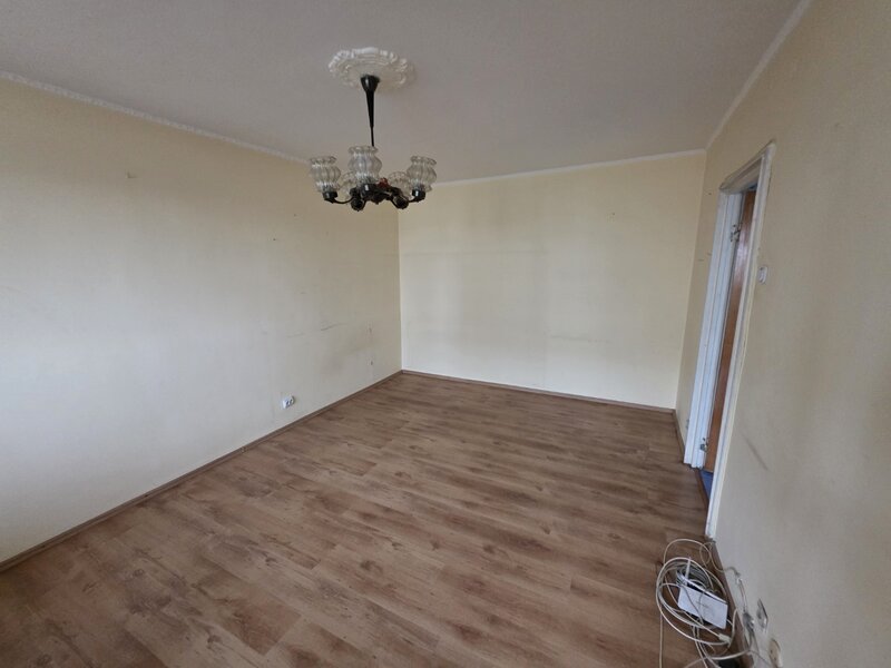 Jean Steriadi, 5 minute metrou 1 Decembrie 1918, bloc reabilitat