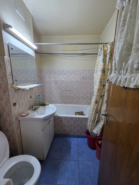 Jean Steriadi, 5 minute metrou 1 Decembrie 1918, bloc reabilitat