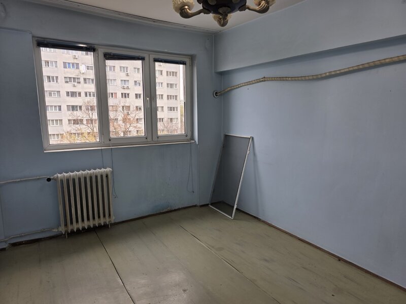 Jean Steriadi, 5 minute metrou 1 Decembrie 1918, bloc reabilitat